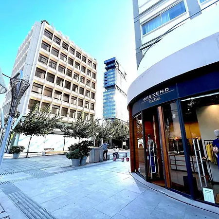 Urban 33 With Veranda - 2 Bdr * Никосия