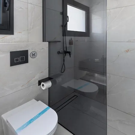 Апартаменты Urban 33 With Veranda - 2 Bdr Никосия
