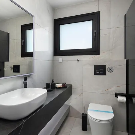 Urban 33 With Veranda - 2 Bdr Апартаменты *