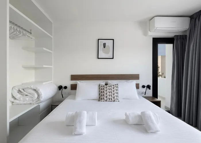 Lägenhet Urban 33 With Balcony - 2 Bdr Nicosia