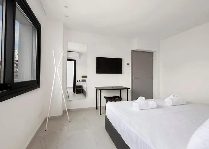 Urban 33 With Balcony - 2 Bdr Appartamento