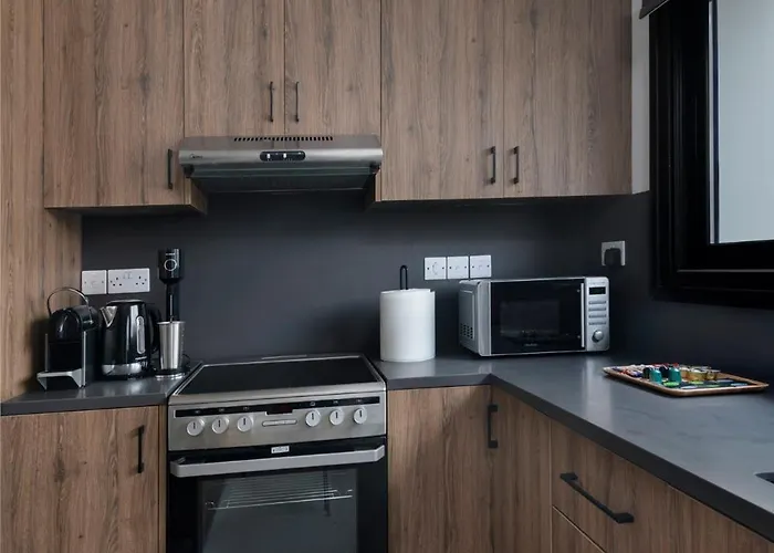 Urban 33 With Balcony - 2 Bdr Appartamento *