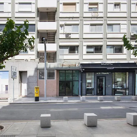 Urban 33 With Balcony - 2 Bdr Λευκωσία